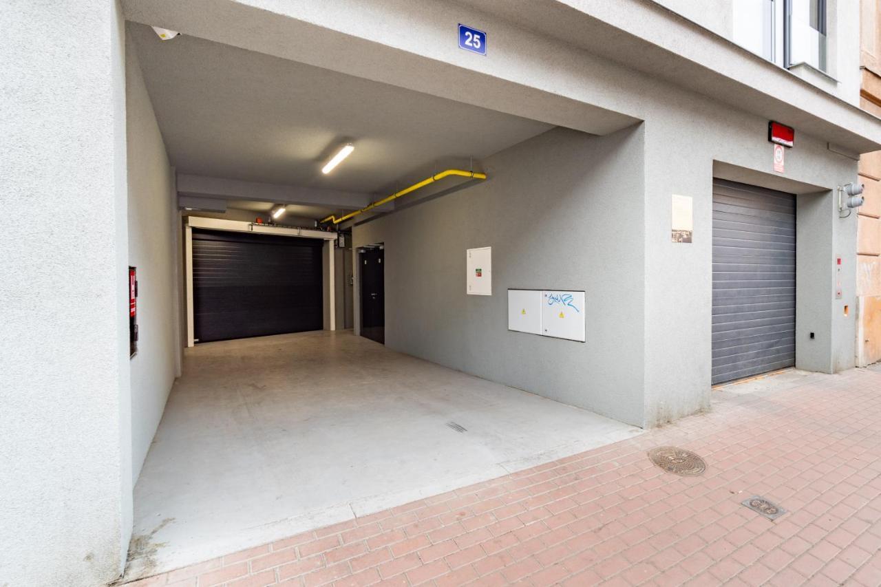 Brand New #62 With Free Secure Parking In The Center Apartamento Praga