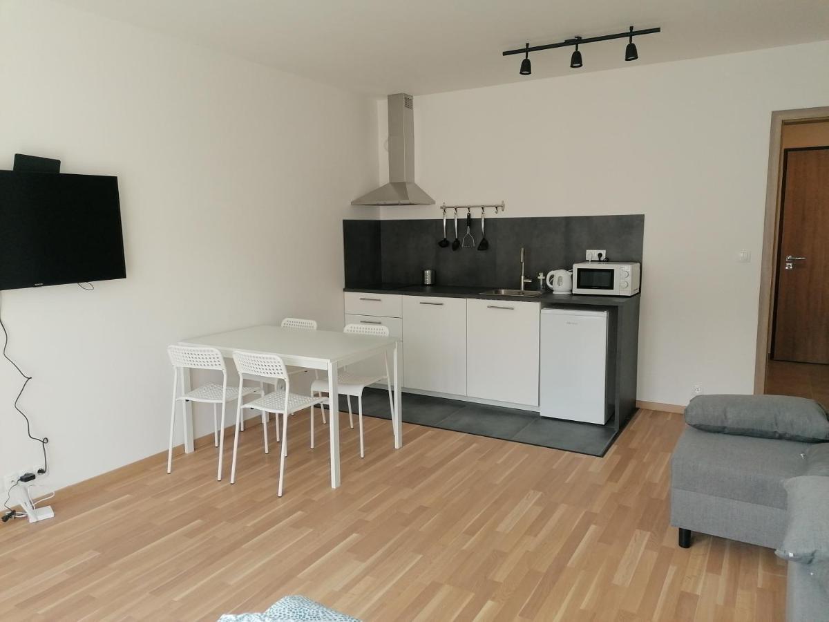 Brand New #62 With Free Secure Parking In The Center Apartamento *